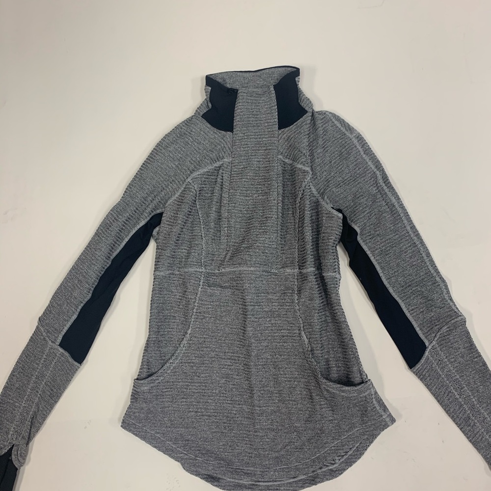 Lulu lemon high neck quarter Zip pullover
